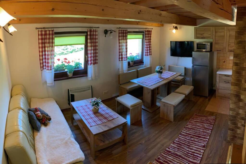 Domcek U Fera Villa Zázrivá Exteriör bild